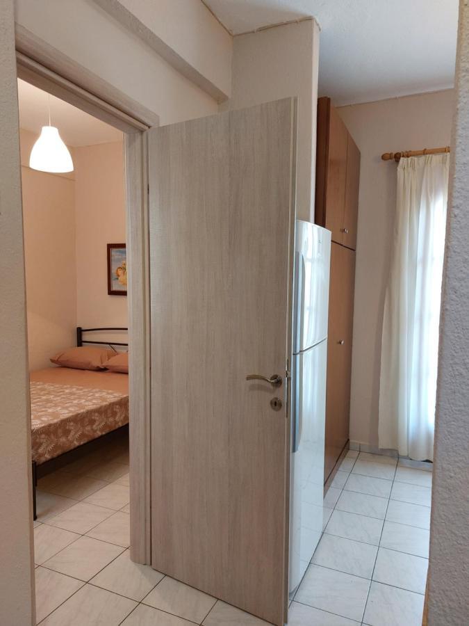 Athina Vourvourou Apartments エクステリア 写真