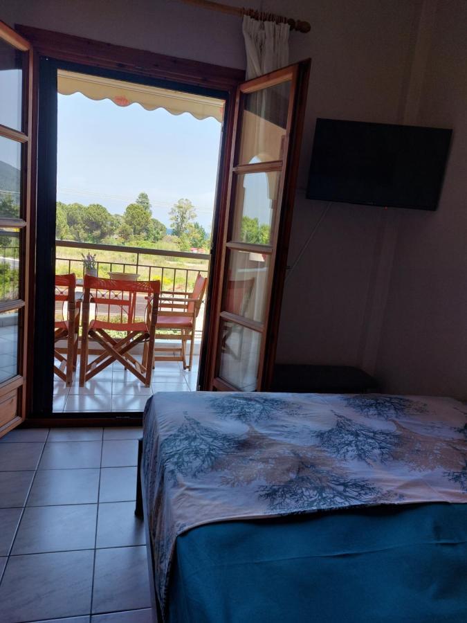 Athina Vourvourou Apartments エクステリア 写真