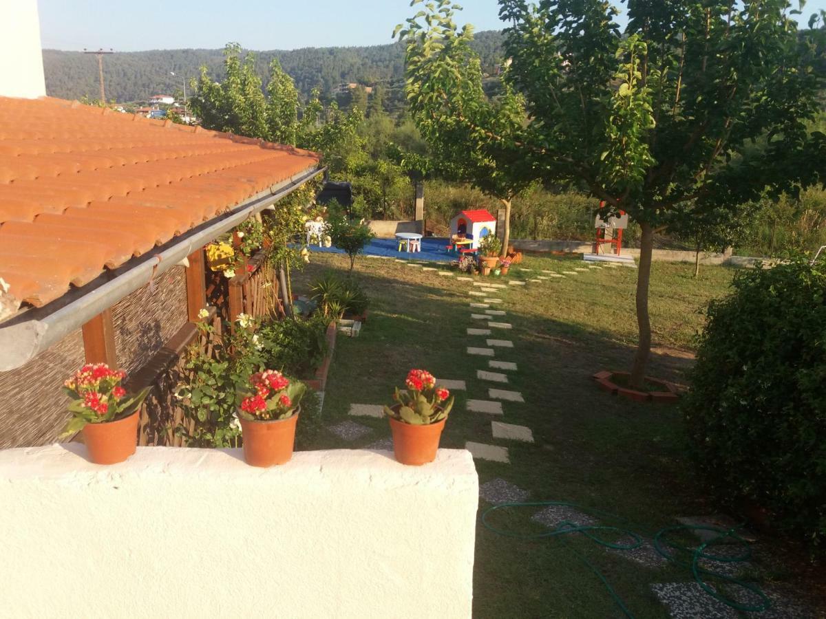 Athina Vourvourou Apartments エクステリア 写真